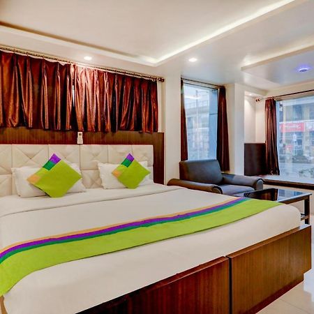Sheldon Hotel Калькутта Экстерьер фото