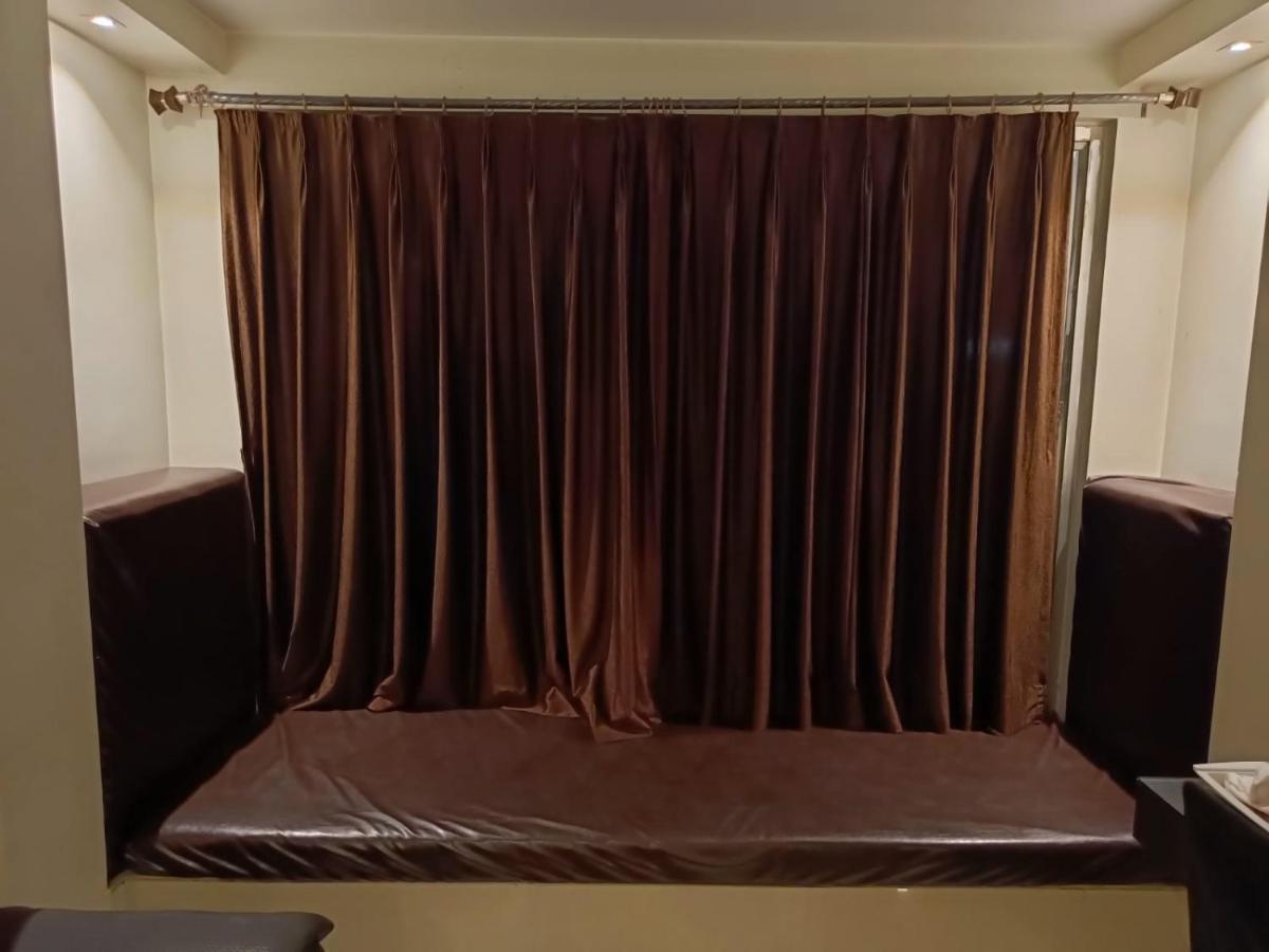 Sheldon Hotel Калькутта Экстерьер фото