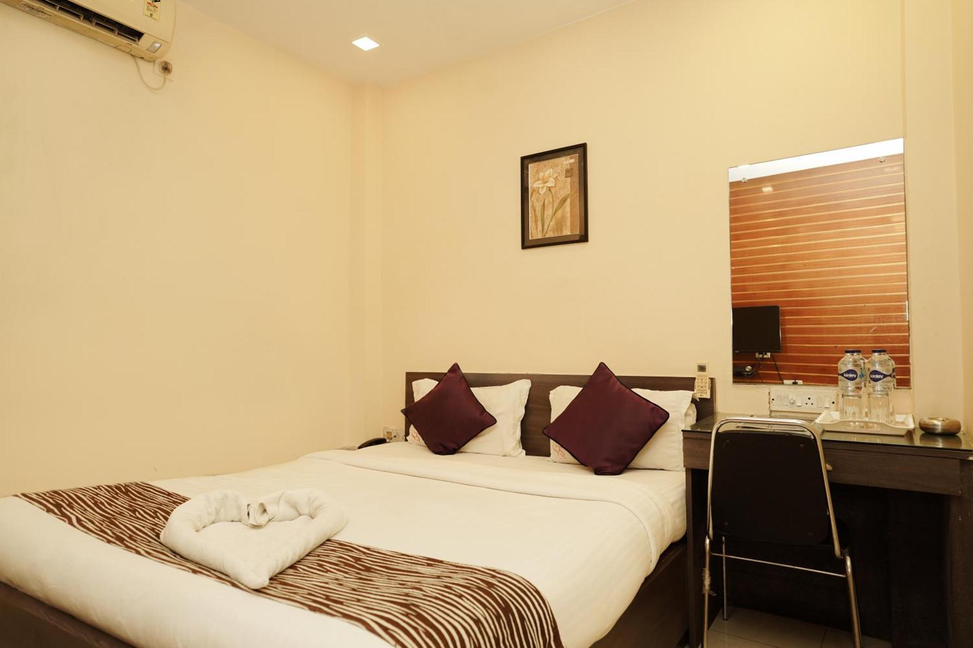 Sheldon Hotel Калькутта Экстерьер фото