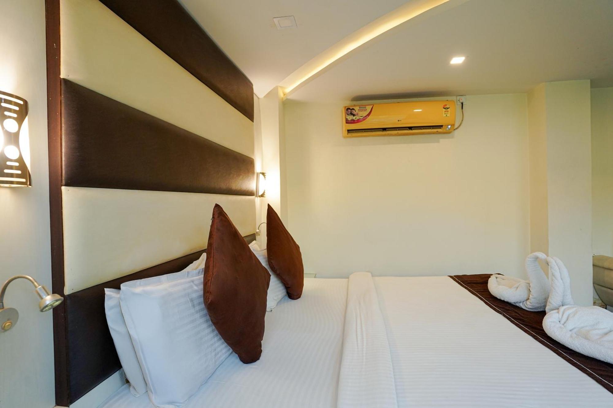 Sheldon Hotel Калькутта Экстерьер фото