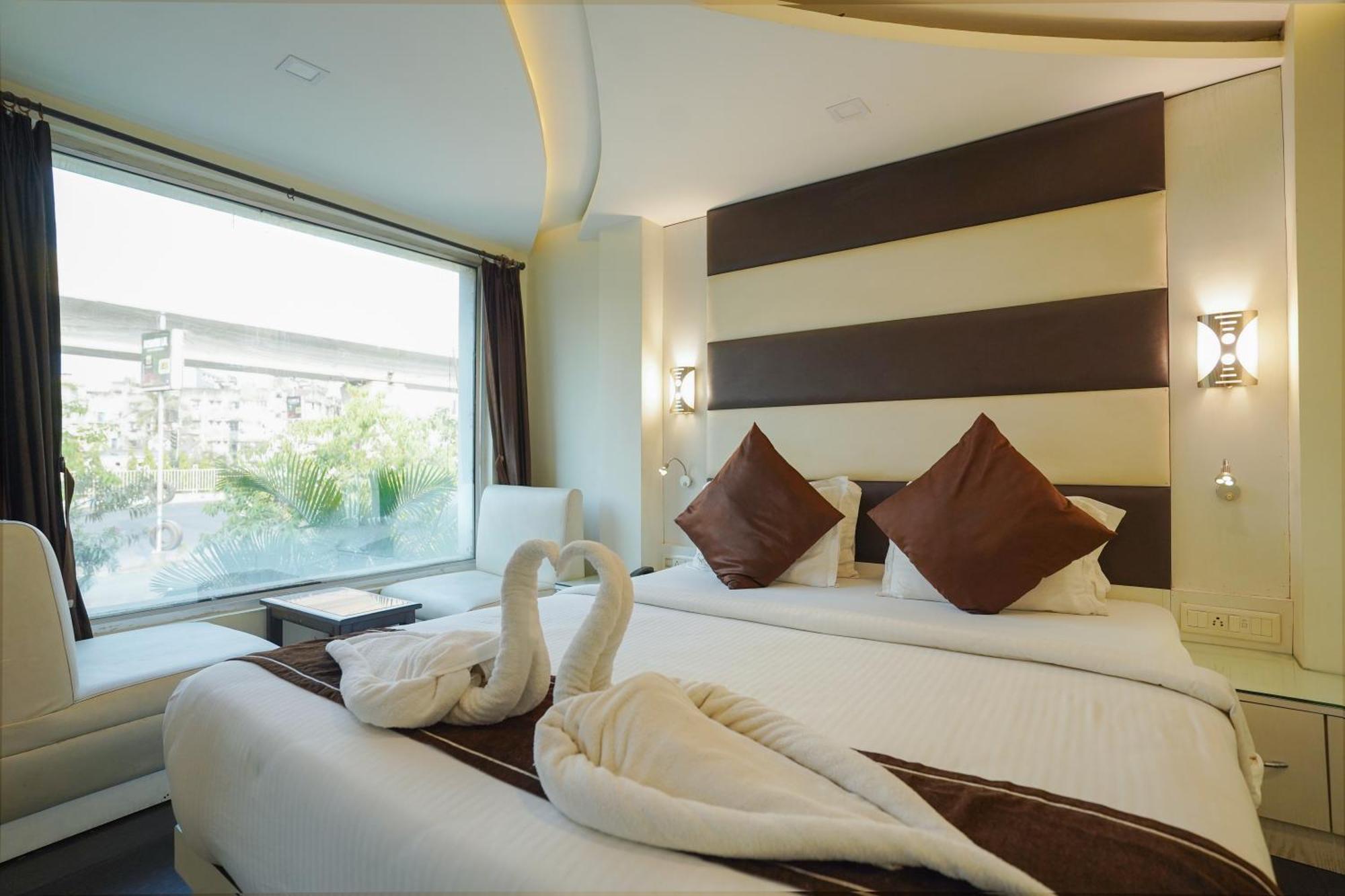 Sheldon Hotel Калькутта Экстерьер фото