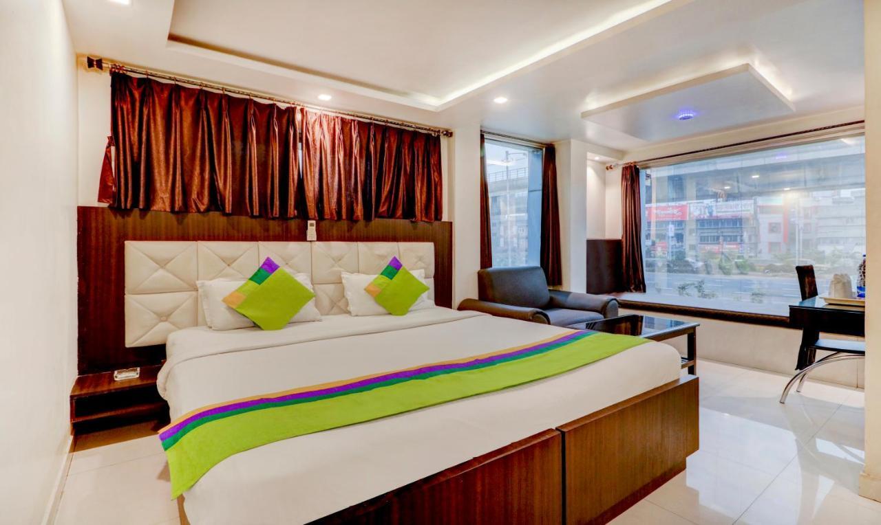 Sheldon Hotel Калькутта Экстерьер фото