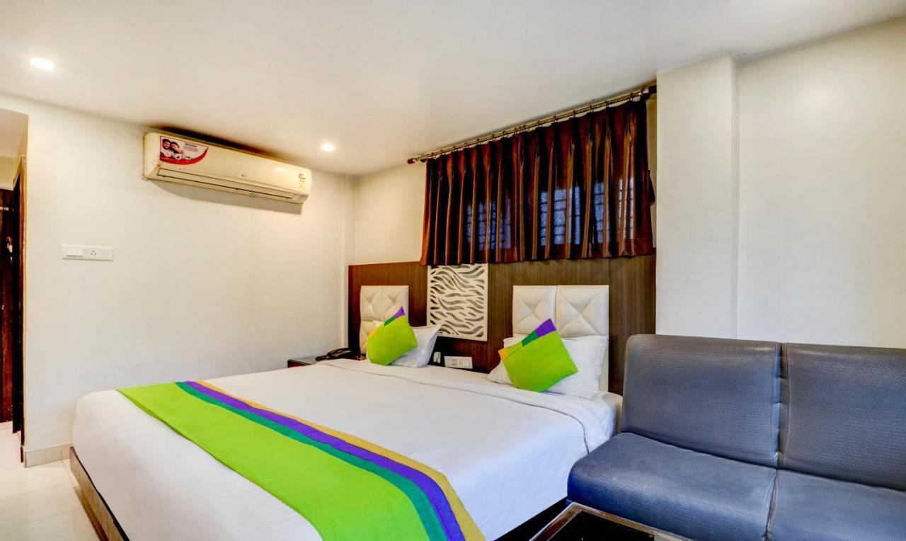 Sheldon Hotel Калькутта Экстерьер фото